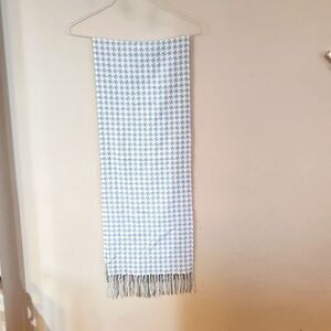 Coach scarf houdstooth blue white fringe soft womens scarf winter scarf preowned